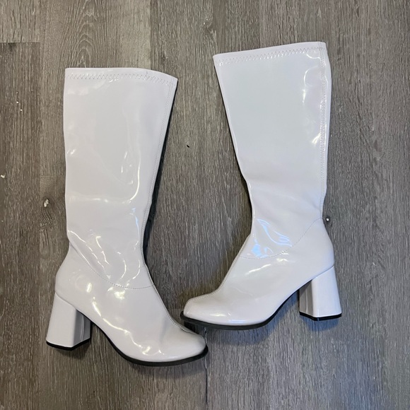 70s Disco Boots White - Picture 2 of 3